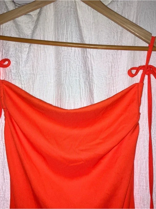 Vibrant Orange Bodycon Dress - Picture 2 of 4